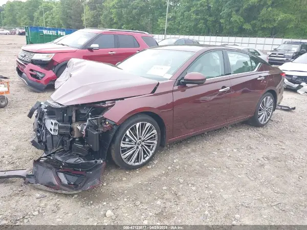 1N4BL4EV3SN381401 2025 NISSAN ALTIMA - Image 2