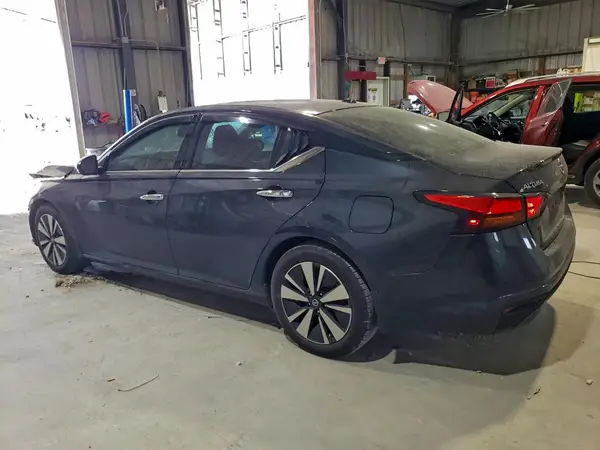 1N4BL4EV4KC102663 2019 NISSAN ALTIMA - Image 2