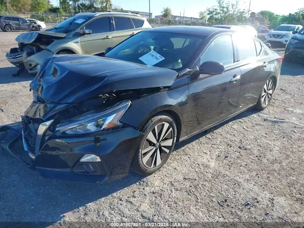 1N4BL4EV4KC207767 2019 NISSAN ALTIMA - Image 2