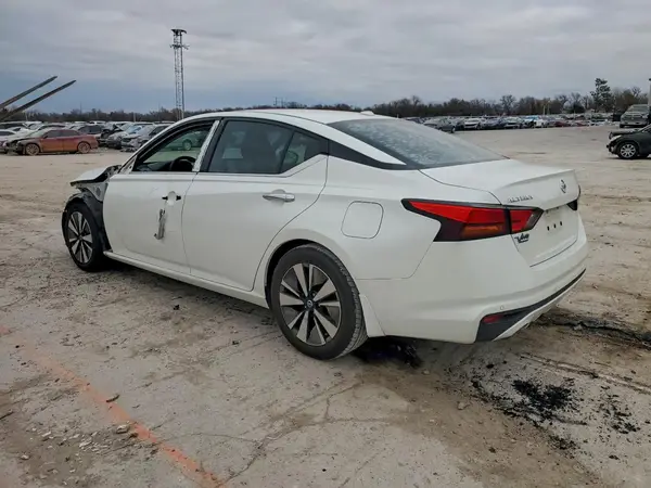 1N4BL4EV4KC211740 2019 NISSAN ALTIMA - Image 2