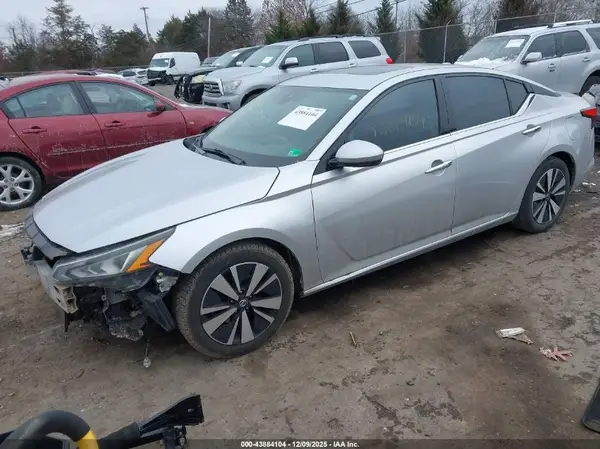 1N4BL4EV4KC229137 2019 NISSAN ALTIMA - Image 2