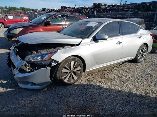 1N4BL4EV4KC235617 2019 NISSAN ALTIMA - Image 2