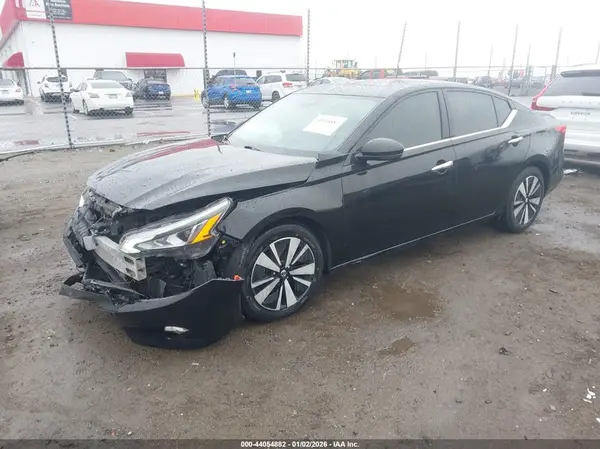 1N4BL4EV4KC257990 2019 NISSAN ALTIMA - Image 2