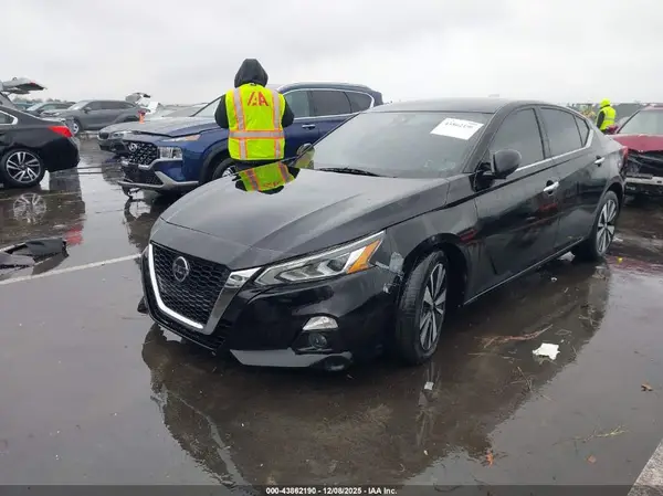 1N4BL4EV4LC149046 2020 NISSAN ALTIMA - Image 2
