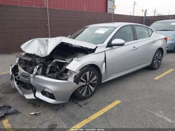 1N4BL4EV4LC153596 2020 NISSAN ALTIMA - Image 2