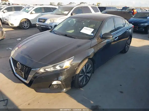 1N4BL4EV4LN310287 2020 NISSAN ALTIMA - Image 2