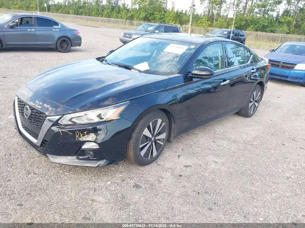 1N4BL4EV4MN349754 2021 NISSAN ALTIMA - Image 2