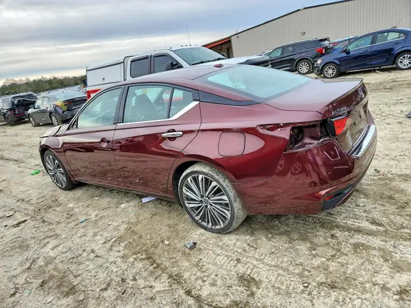 1N4BL4EV4PN318640 2023 NISSAN ALTIMA - Image 2