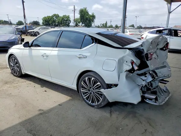 1N4BL4EV4PN360712 2023 NISSAN ALTIMA - Image 2