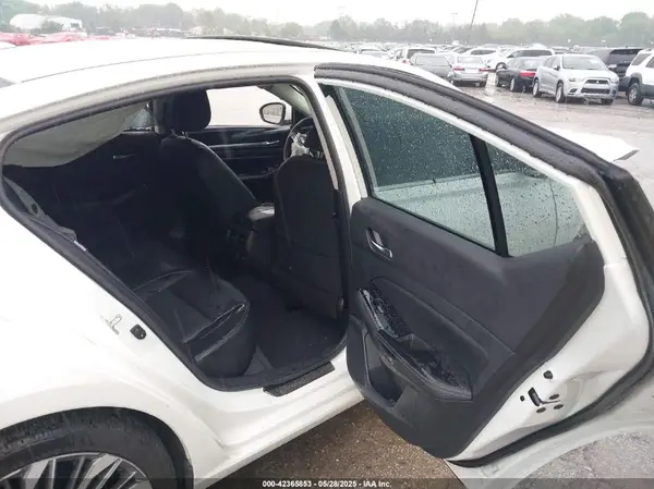 1N4BL4EV4RN434097 2024 NISSAN ALTIMA - Image 8