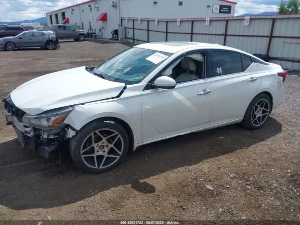 1N4BL4EV5KC114661 2019 NISSAN ALTIMA - Image 2