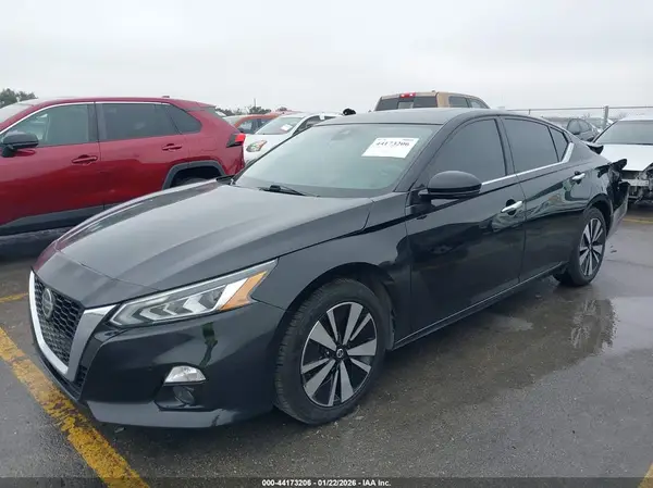 1N4BL4EV5KC182233 2019 NISSAN ALTIMA - Image 2