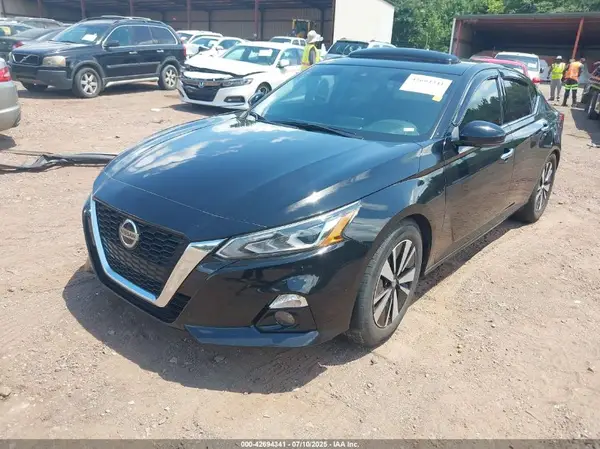 1N4BL4EV5KC197251 2019 NISSAN ALTIMA - Image 2