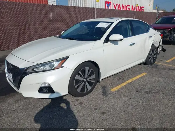 1N4BL4EV5LC120249 2020 NISSAN ALTIMA - Image 2