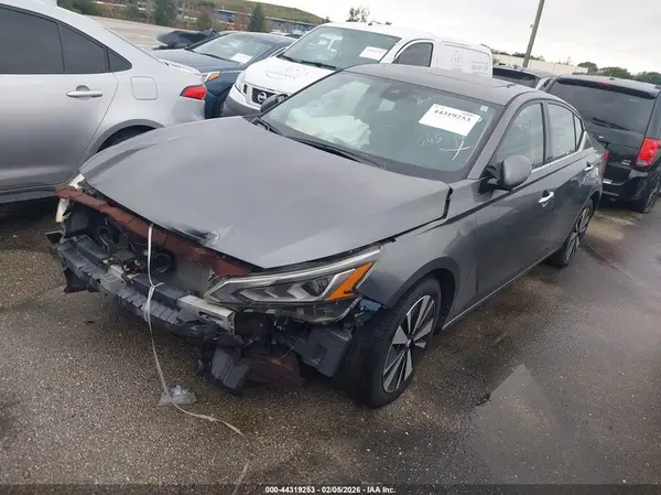 1N4BL4EV5LC125872 2020 NISSAN ALTIMA - Image 2