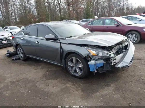 1N4BL4EV5LC126715 2020 NISSAN ALTIMA - Image 1