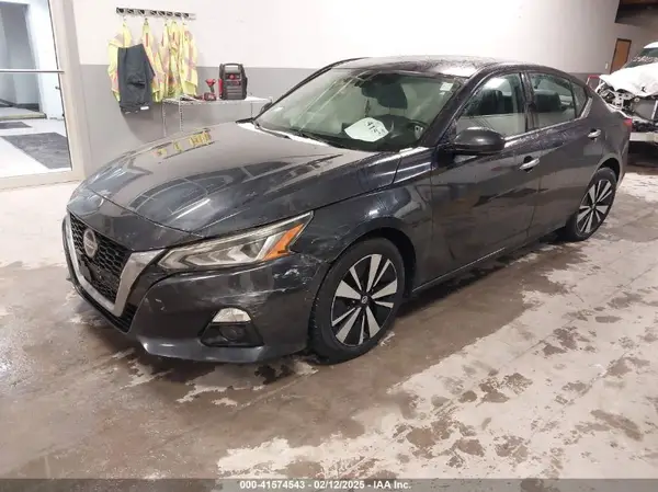 1N4BL4EV5LC136015 2020 NISSAN ALTIMA - Image 2