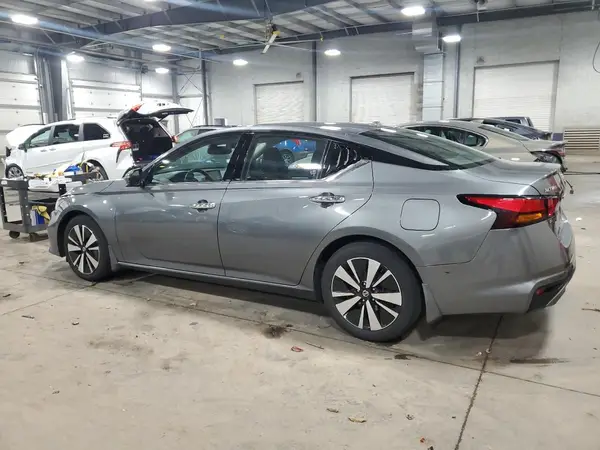 1N4BL4EV5LC136774 2020 NISSAN ALTIMA - Image 2