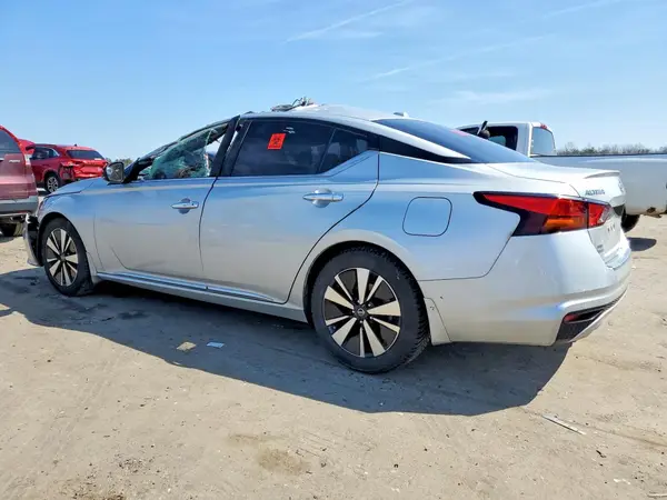 1N4BL4EV5LT222425 2020 NISSAN ALTIMA - Image 2