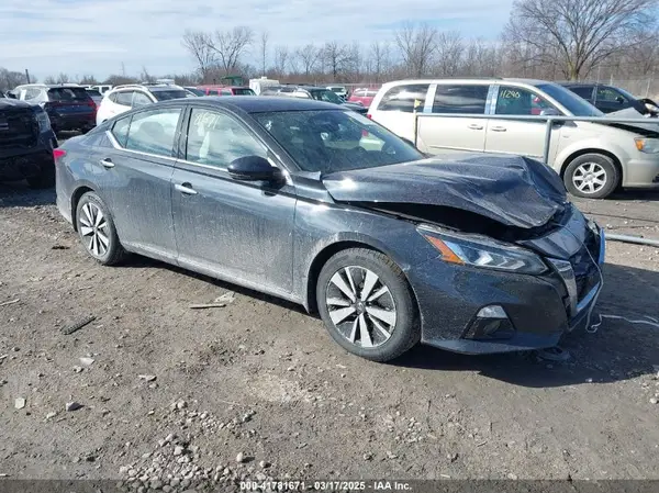 1N4BL4EV5MN417303 2021 NISSAN ALTIMA - Image 1