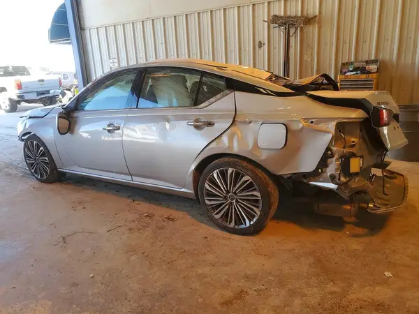 1N4BL4EV5PN344759 2023 NISSAN ALTIMA - Image 2