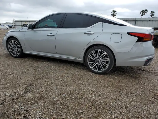 1N4BL4EV5PN365952 2023 NISSAN ALTIMA - Image 2