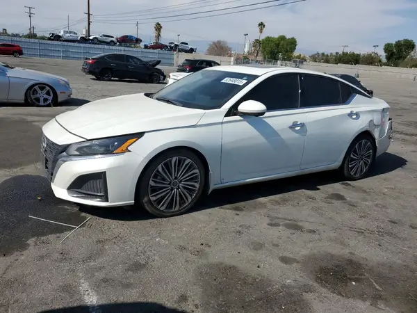 1N4BL4EV5PN423560 2023 NISSAN ALTIMA - Image 1