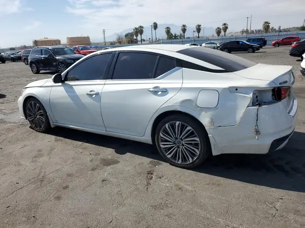 1N4BL4EV5PN423560 2023 NISSAN ALTIMA - Image 2