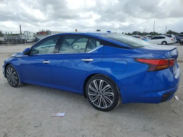 1N4BL4EV5SN355785 2025 NISSAN ALTIMA - Image 2