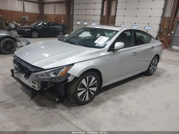 1N4BL4EV6KC105676 2019 NISSAN ALTIMA - Image 2