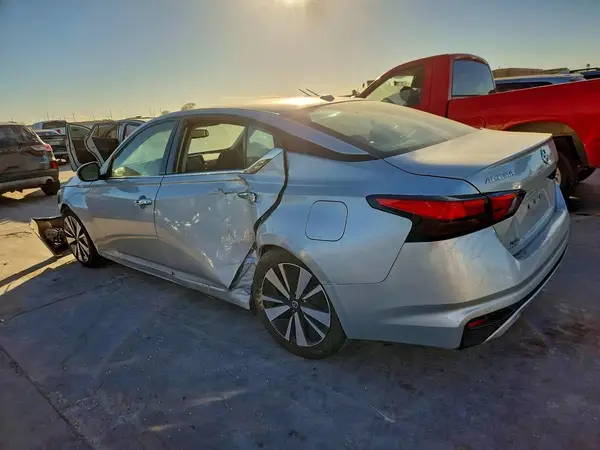1N4BL4EV6KC184878 2019 NISSAN ALTIMA - Image 2