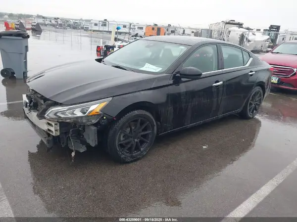1N4BL4EV6KC207575 2019 NISSAN ALTIMA - Image 2