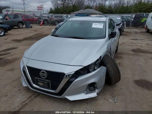 1N4BL4EV6KC213635 2019 NISSAN ALTIMA - Image 2