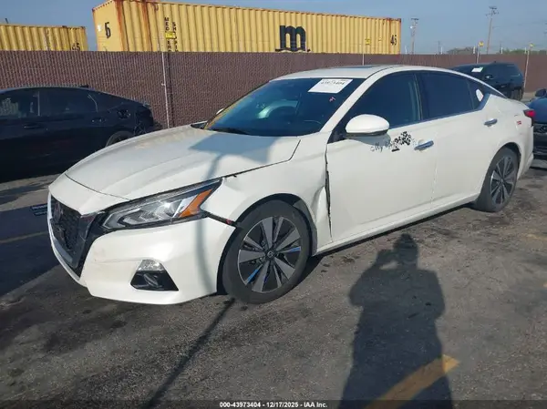 1N4BL4EV6KC216759 2019 NISSAN ALTIMA - Image 2