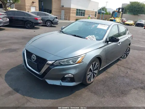 1N4BL4EV6KC229687 2019 NISSAN ALTIMA - Image 2