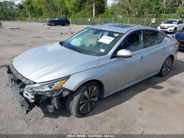 1N4BL4EV6KC249339 2019 NISSAN ALTIMA - Image 2