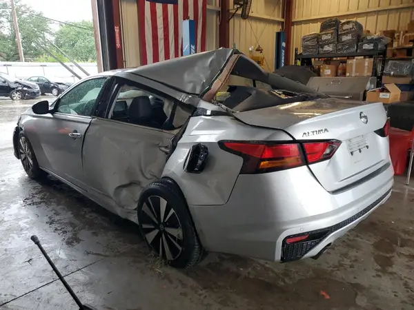 1N4BL4EV6LC123452 2020 NISSAN ALTIMA - Image 2