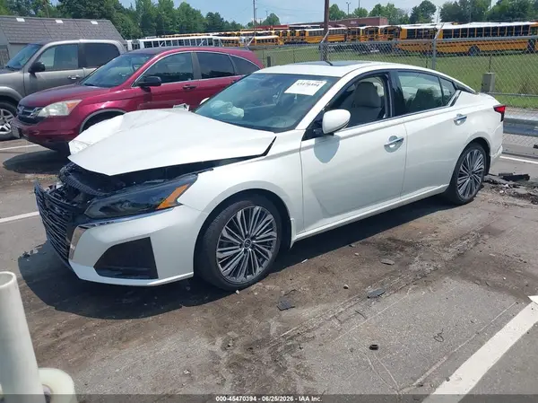 1N4BL4EV6SN300049 2025 NISSAN ALTIMA - Image 2