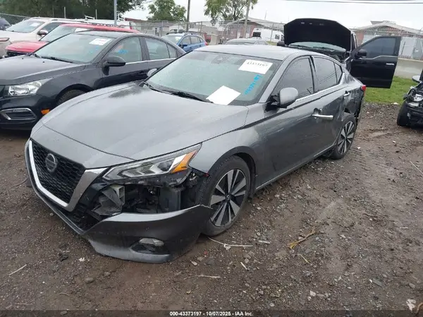 1N4BL4EV7KC132028 2019 NISSAN ALTIMA - Image 2
