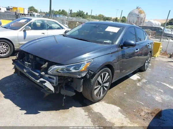 1N4BL4EV7KC167085 2019 NISSAN ALTIMA - Image 2