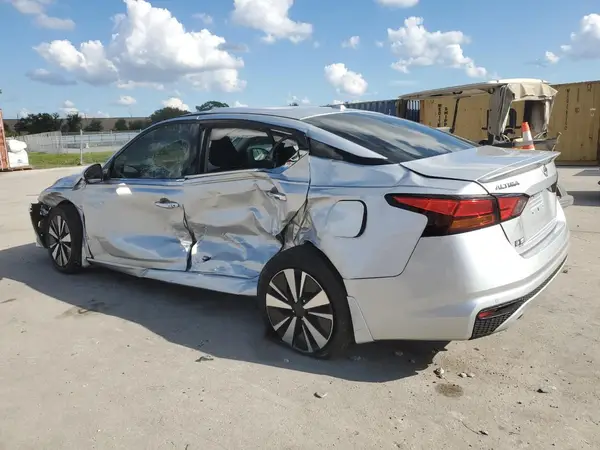 1N4BL4EV7KC232226 2019 NISSAN ALTIMA - Image 2