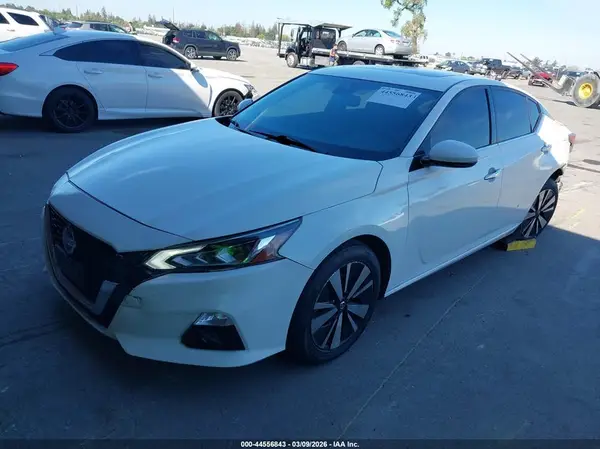 1N4BL4EV7LC231868 2020 NISSAN ALTIMA - Image 2