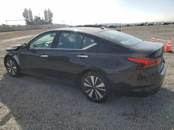 1N4BL4EV7MN329398 2021 NISSAN ALTIMA - Image 2