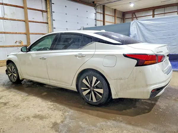 1N4BL4EV7MN332124 2021 NISSAN ALTIMA - Image 2