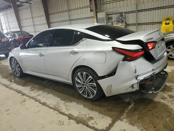 1N4BL4EV7PN327395 2023 NISSAN ALTIMA - Image 2