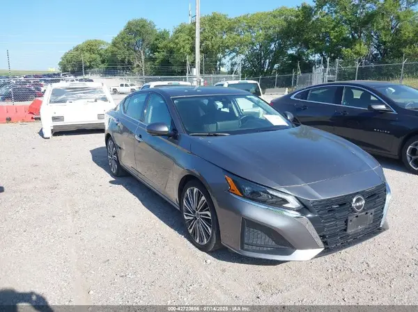 1N4BL4EV7PN374880 2023 NISSAN ALTIMA - Image 1