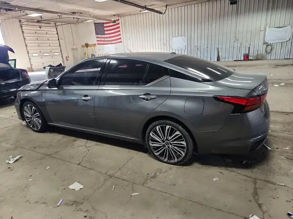 1N4BL4EV7PN410485 2023 NISSAN ALTIMA - Image 2