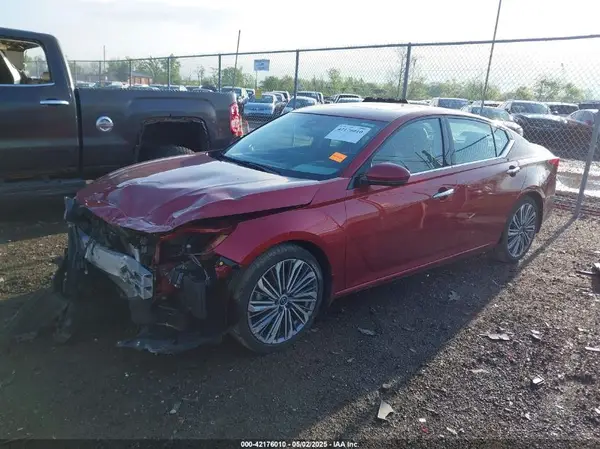 1N4BL4EV7PN416383 2023 NISSAN ALTIMA - Image 2