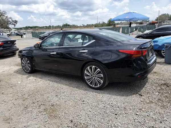 1N4BL4EV7PN417324 2023 NISSAN ALTIMA - Image 2