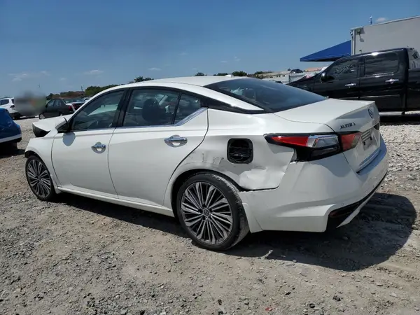 1N4BL4EV7RN313984 2024 NISSAN ALTIMA - Image 2